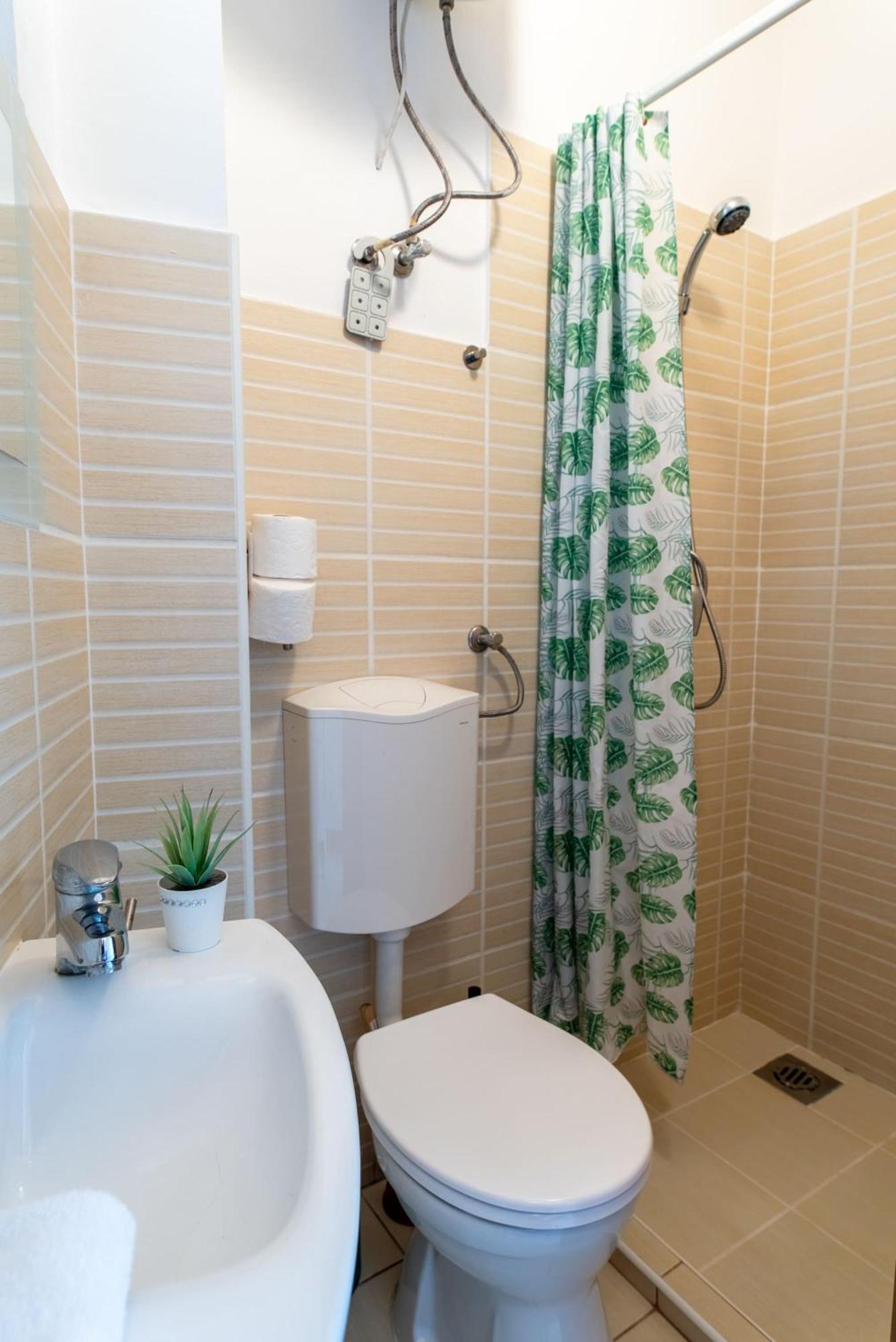 Central - Bright - Calm Studio For Solo Travellers Boedapest Buitenkant foto